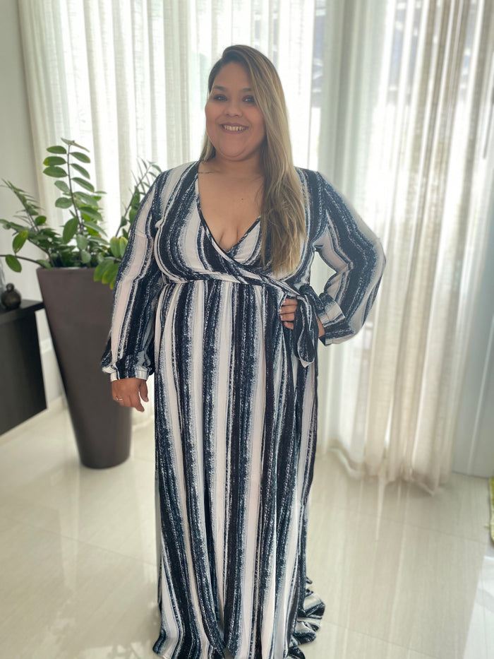 Rebeca (Black and White) - Maxi Dress