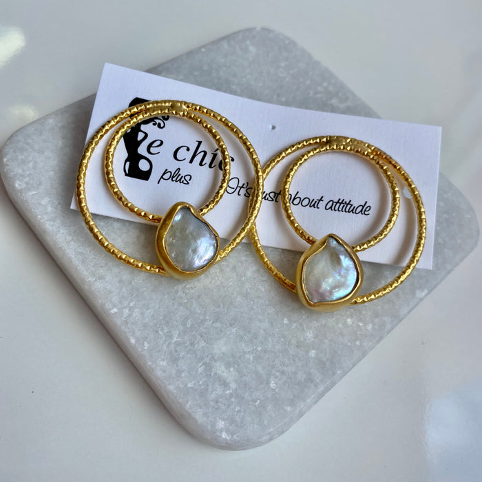 Miracle Earrings (Pearl)