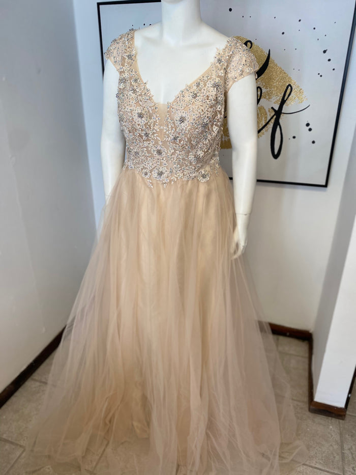 Blush Gorgeous (Ivory) - Formal Dress